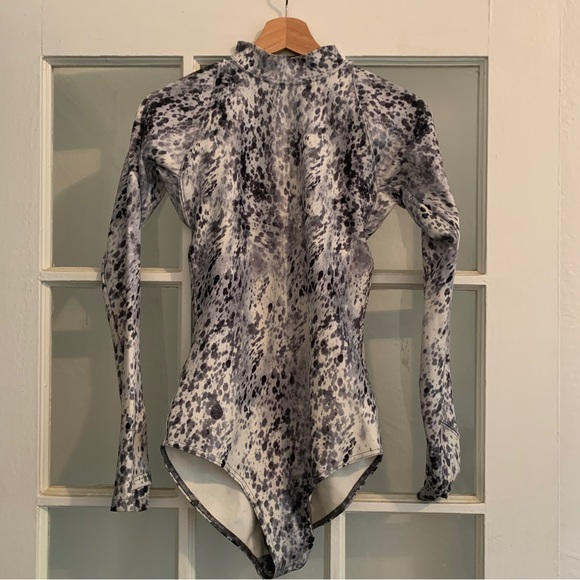 Waterlust recycled zip surf paddle swim suit long sleeve mock neck - medium - Picture 4 of 12